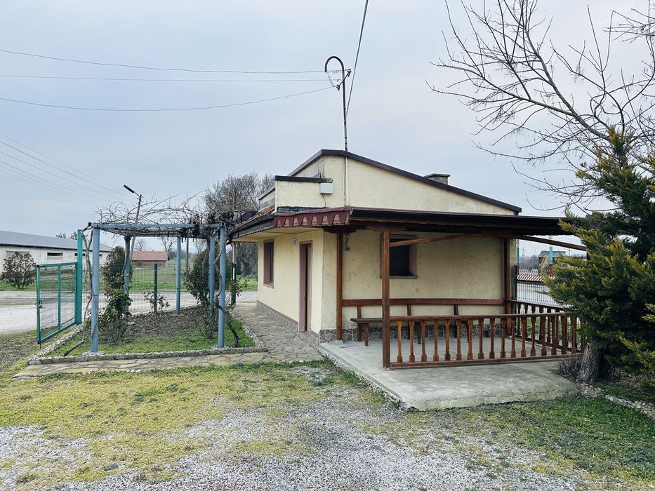 Дава се под наем Магазин в с. Роза, Област Ямбол - 184 кв.м за 408 € - Снимка #6