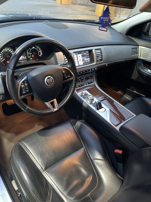 Jaguar XF Premium Luxury 2.2 Diesel