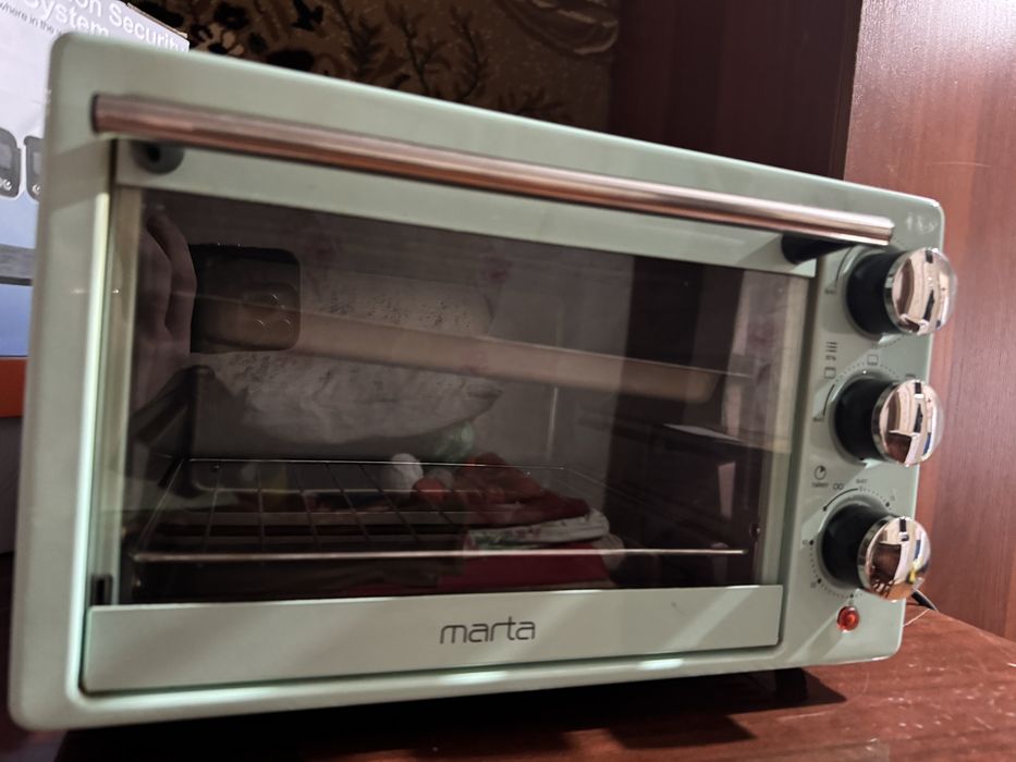 Продам мини печь в хорошем состоянии