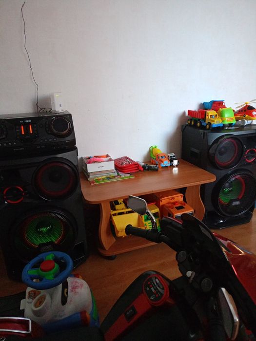 Продам колонки новае