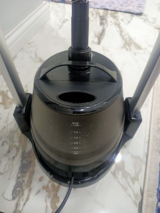 Продам отпариватель Kitfort.