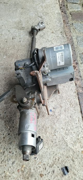 кормилна колона за Renault Kangoo 2009 г.
Частта е в добро съ