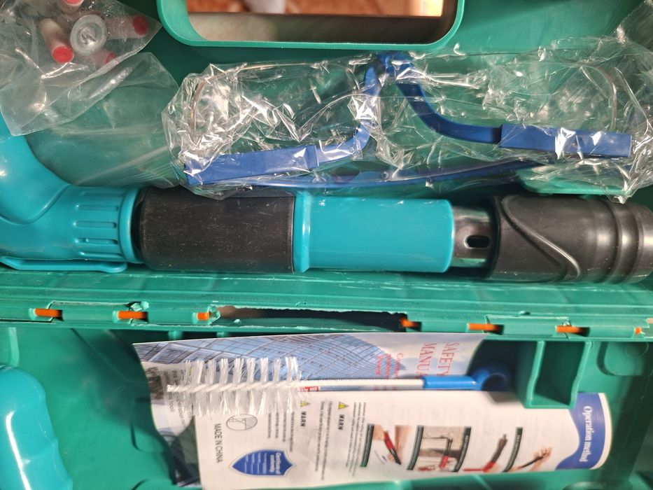 Pistol impuscat cuie in beton sau fier
