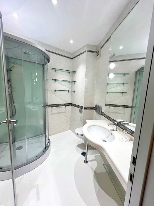 Дава се под наем Тристаен апартамент в София, Красно село - 100 кв.м за 518.67 € - Снимка #1