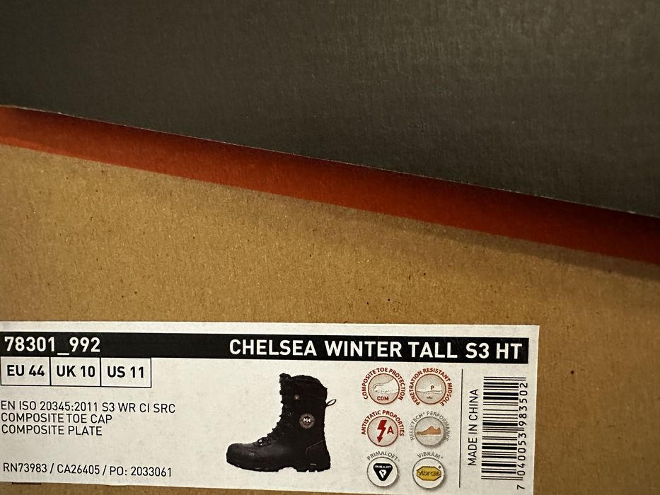 Bocanci protectie imblaniti Helly Hansen Chelsea Winterboot, S3