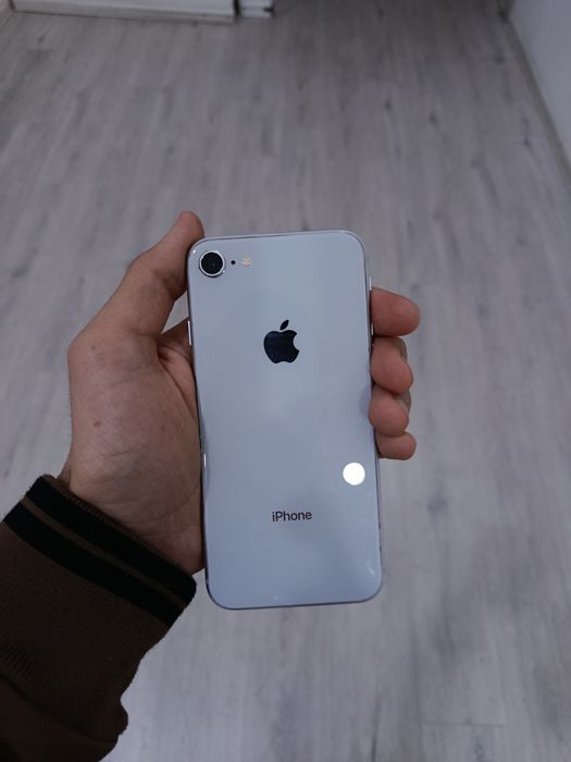 iPhone 8 64GB 86%