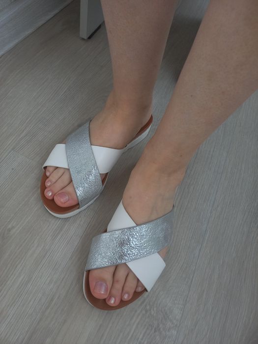 Продам шлёпки женские