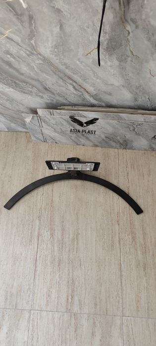 Кронштейн от телевизора LG 75