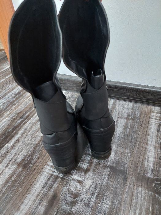 Дамски кожени  боти