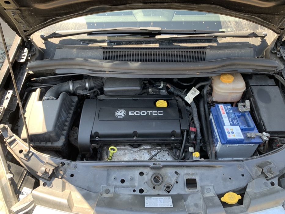 Alternator opel zafira b 1.6 16v, 2007