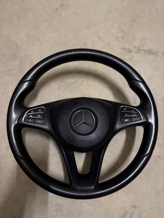 Mercedes W205 волан Мерцедес Ц класа