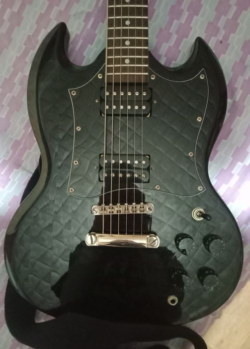 Электрогитара Epiphone SG