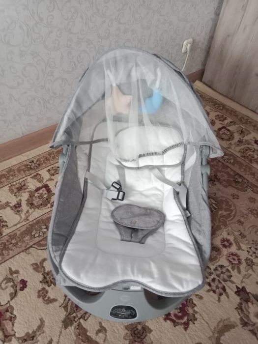 Шезлонг Новый Срочно  Продам