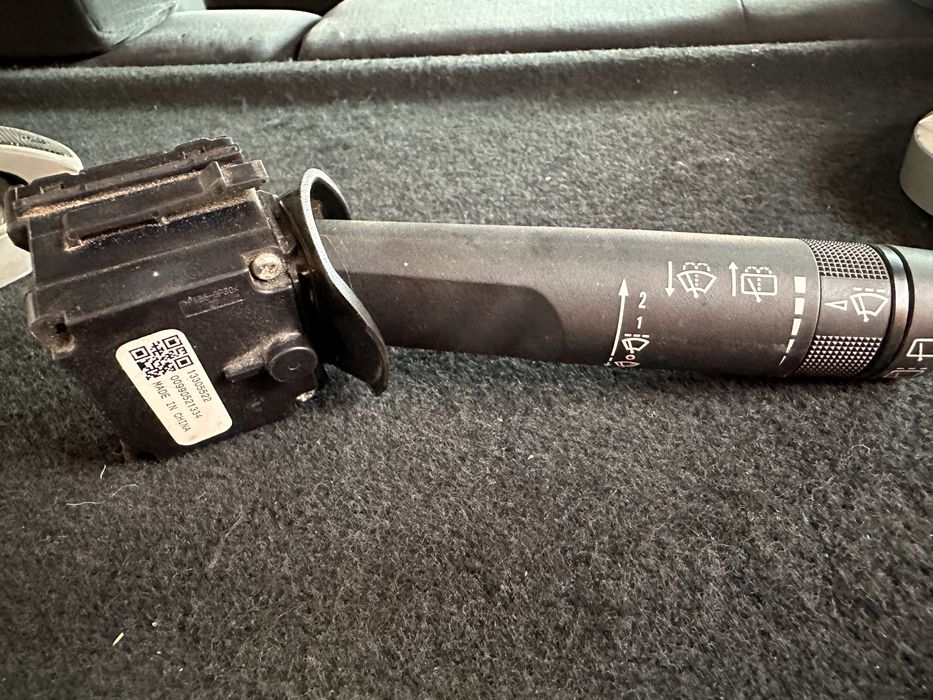 Лост за чистачки Opel Insignia (2008/2018)