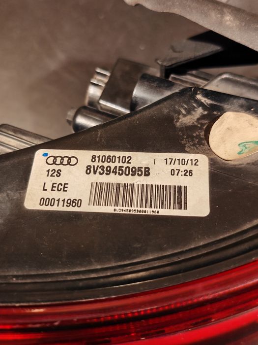 Stop stânga Audi A3 8V LED original – cod 8V3945095B