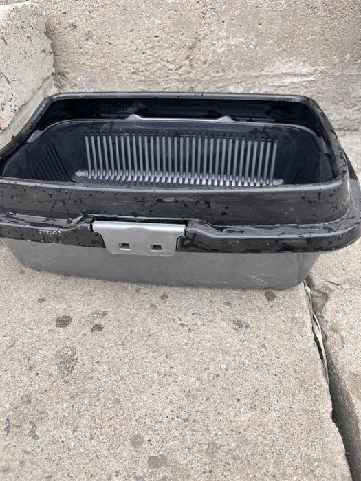 Лоток для животных черный