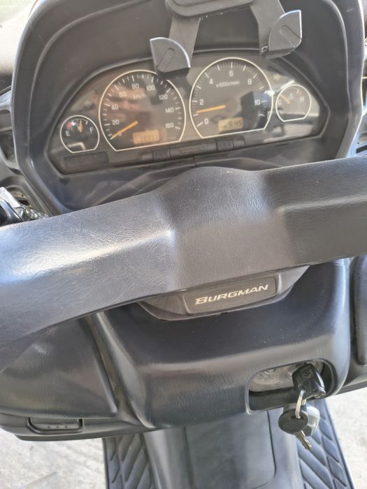 Suzuki burgman 400