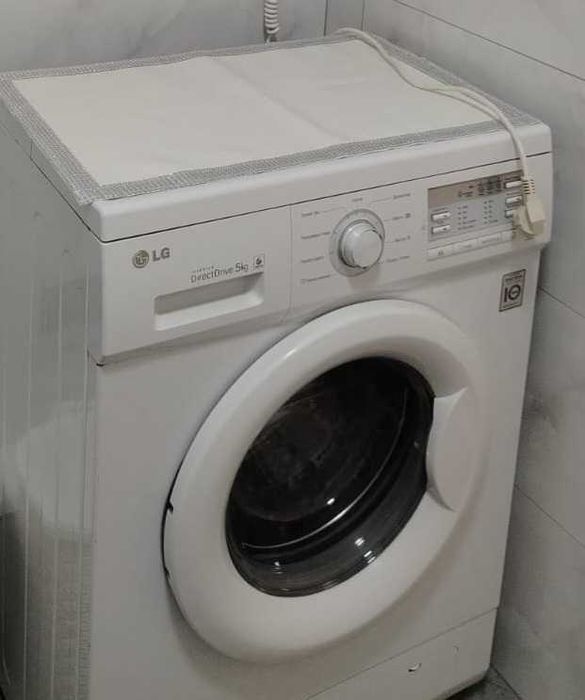 Продам стиральную машину Lg