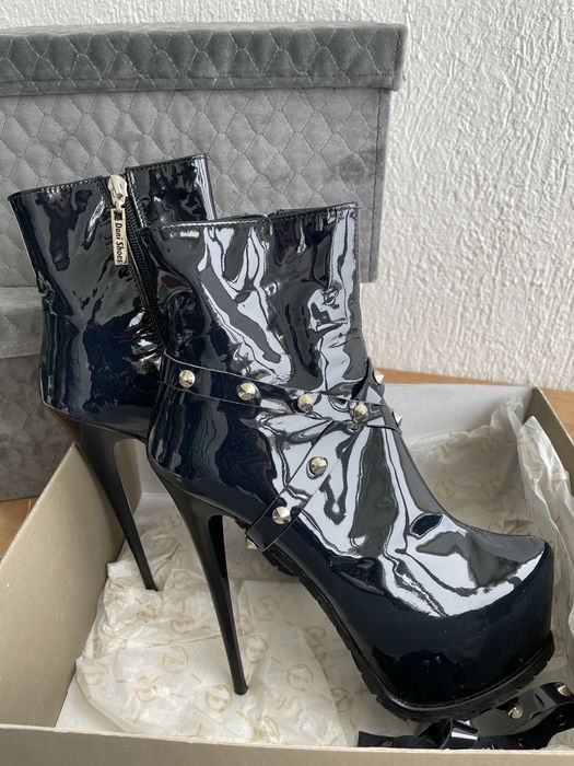 Дамски боти Dani Shoes