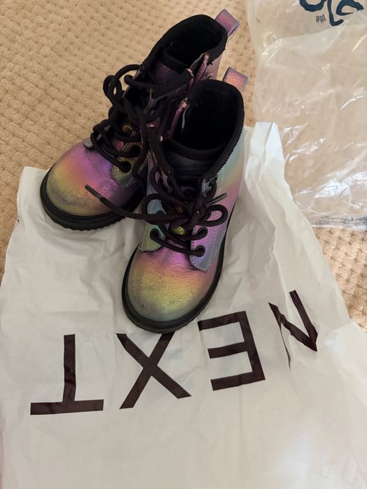 Продам детские ботинки Next