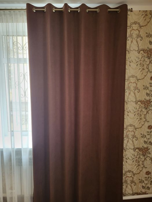 Продаются  ш т о р ы.