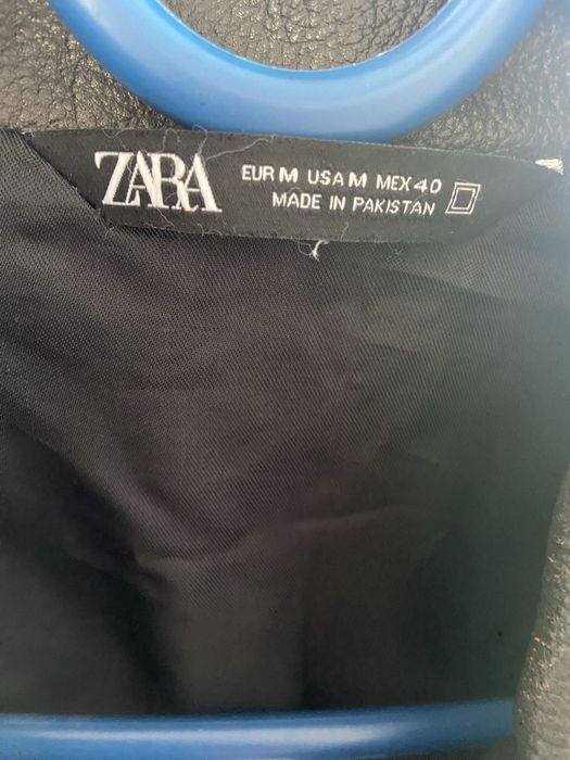 Zara кожак zara дан алынган