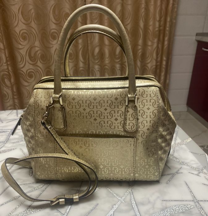 Guess originala auriu