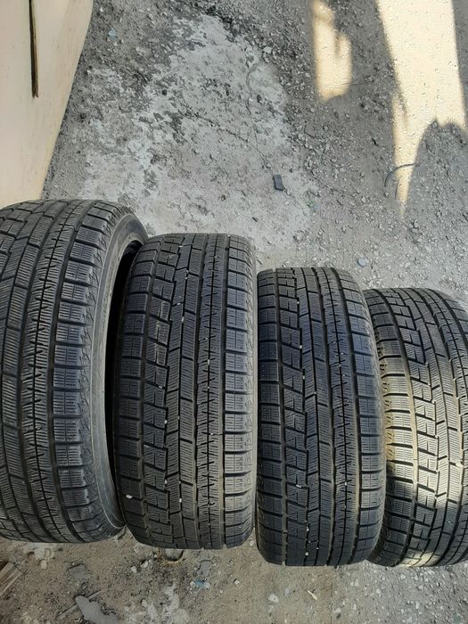 Продам шины 235/45/18 якогама