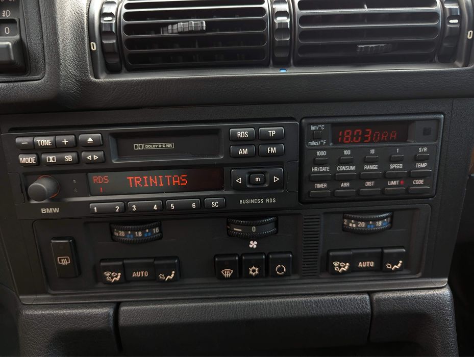 Casetofon BMW Business RDS cu bluetooth | E36 E34 E30 E32 E31