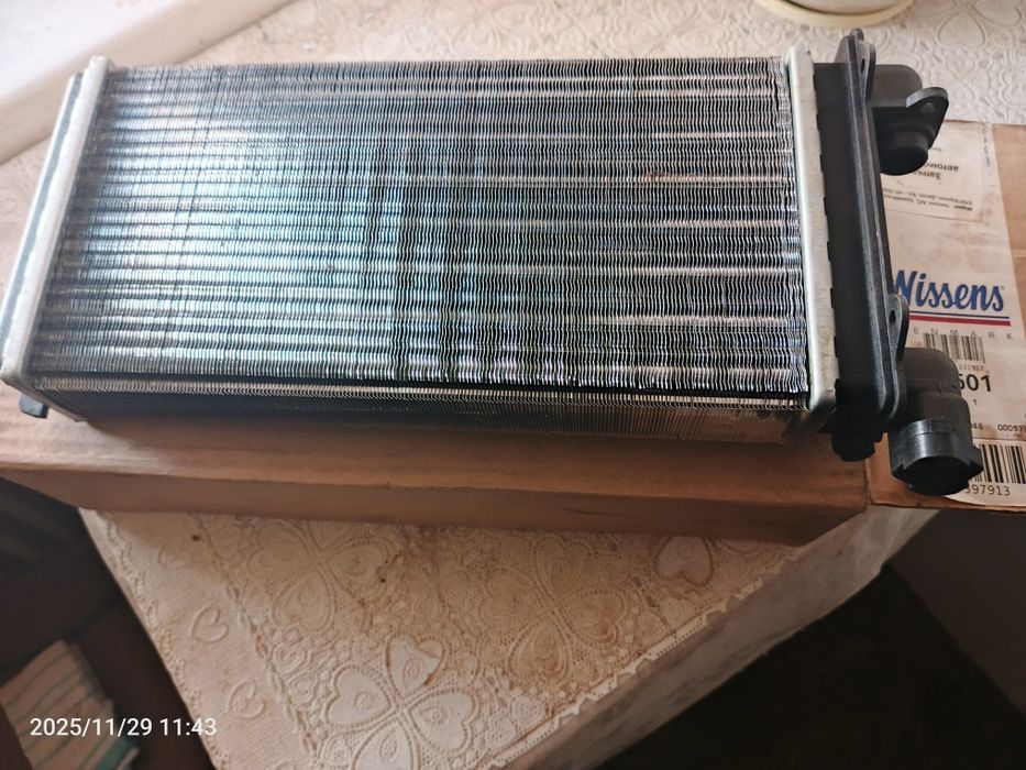 Радиатор печки BMW Е30. Новый, привазной.