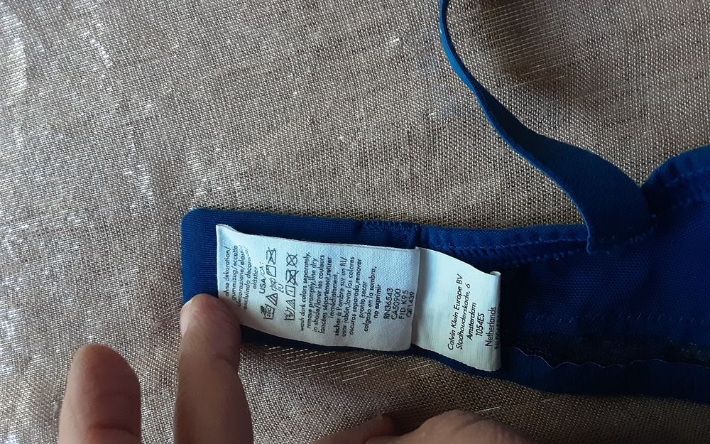 CALVIN KLEIN оригинален сутиен 70DD
