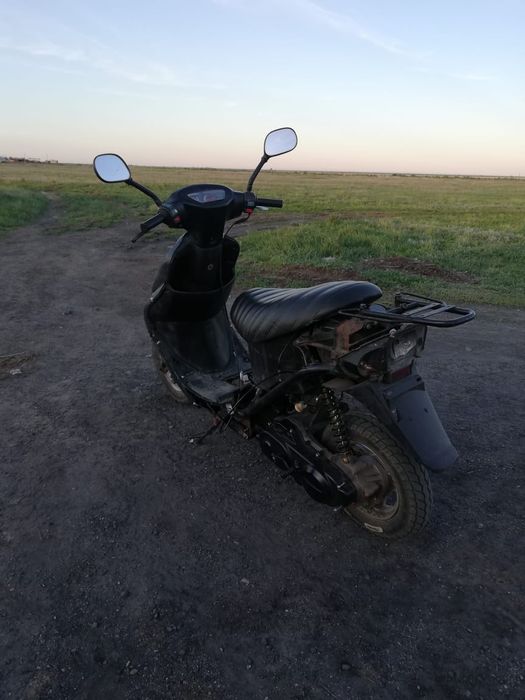 Скутер 50 кубов .