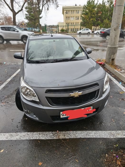 Автомобиль Кобальт