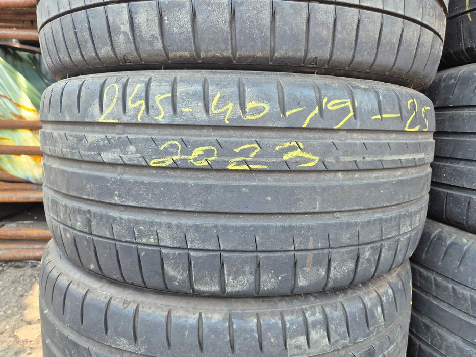 4 Anvelope de VARA - 245/40/19 98Y XL - Falken Azenis RS820 - Stare F BUNA - DOT 2023 !