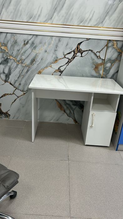 Кушетки, стулья стол