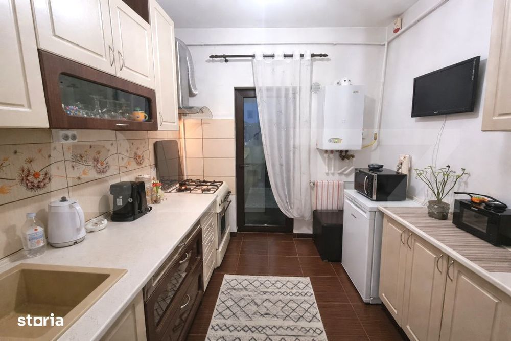 Apartament 3 camere, decomandat, 72mp, Valea Lupului