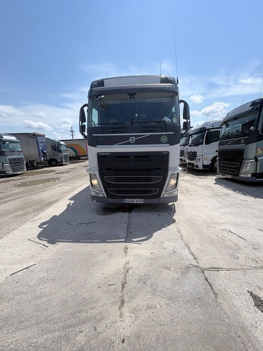 Vand cap tractor Unic proprietar volvo euro 6 2015 sau 2016