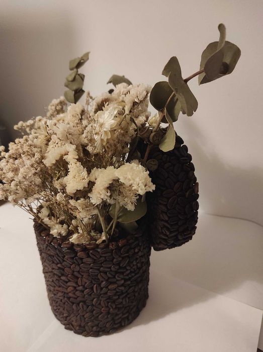 Aranjament decorativ cu flori uscate - cadou deosebit