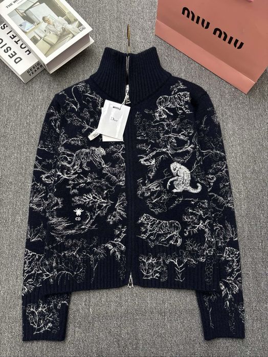 Bluza Dior , calitate premium , pe comanda , noua , S