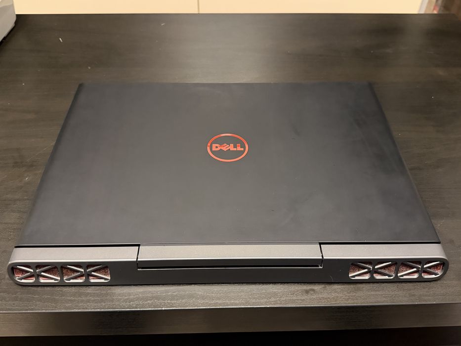 Laptop Gaming Dell Inspiron 15 7000 – i5, GTX 1050 Ti