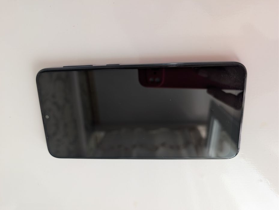 Samsung Galaxy A10 / telefon de buget pentru uz de zi cu zi