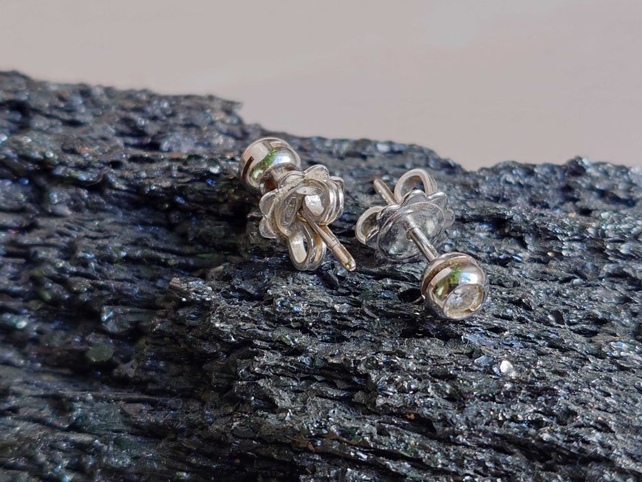 Cercei din aur alb de 18 k cu diamante naturale