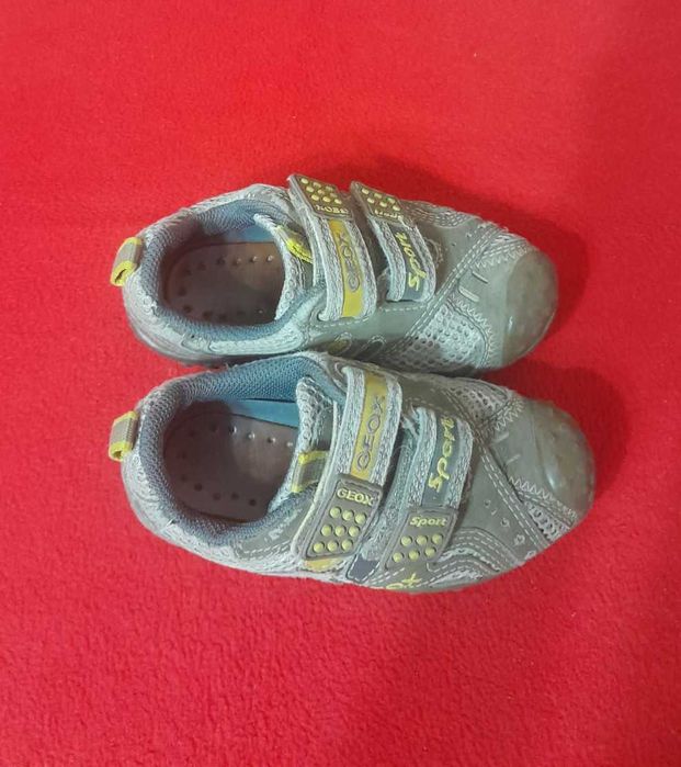 Кроссовки Geox р. 25 на мальчика