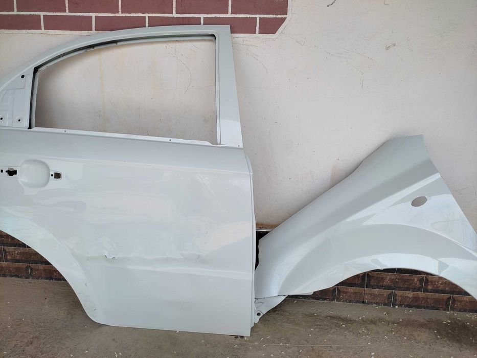 Nexia 3 орка томон онг ешик ва крел озгина кийшайган жойи бор радной