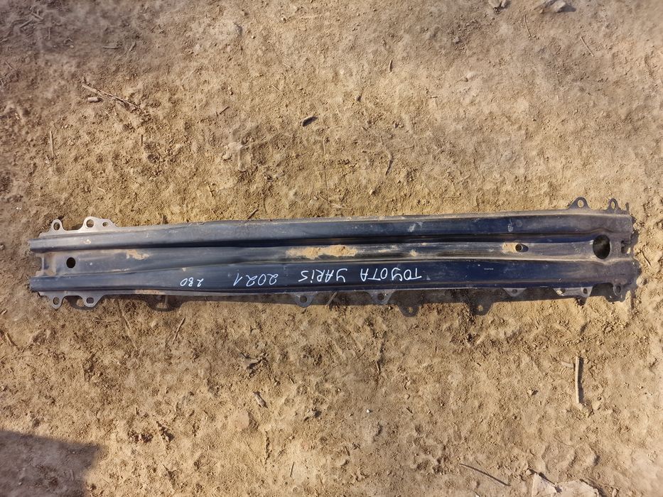 Toyota Yaris 2021 греда предна броня