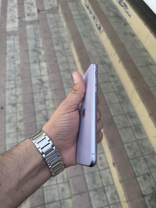 iphone 11 sotila