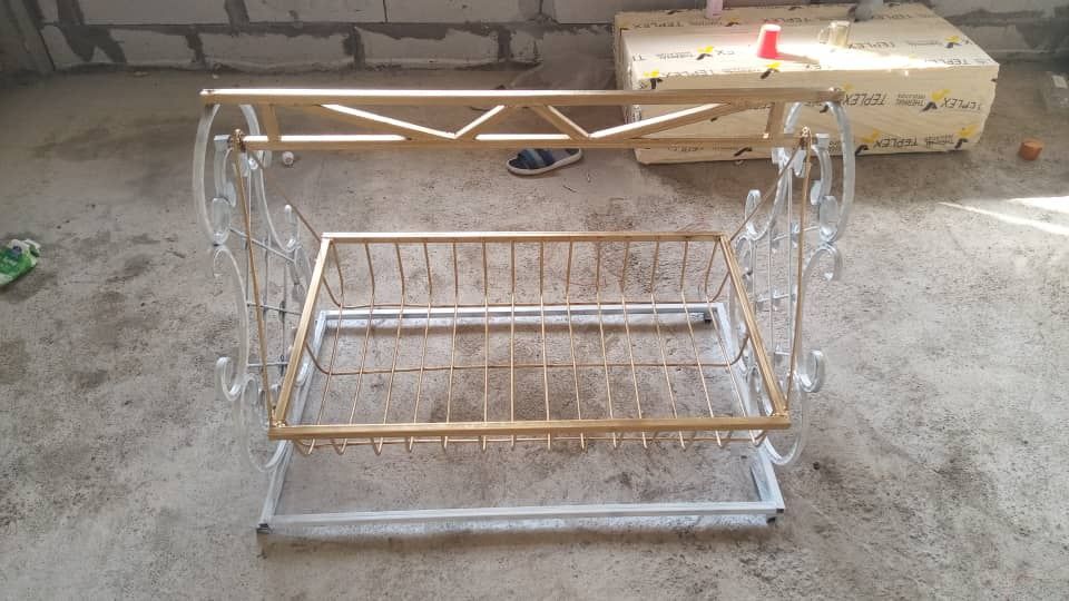 Трусики жоқ юбка астындағы жасырын камера