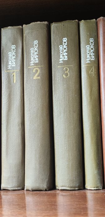 Продаются книги, в хорошем состоянии