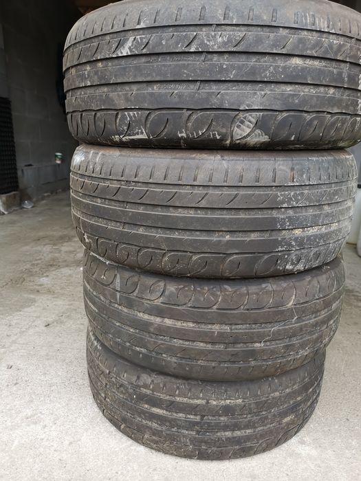 Vând cauciucuri 205/50 R17 de vară