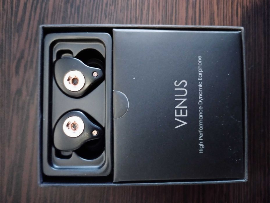 Sgor Venus inear noi